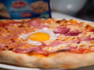 Pizza LYONNAISE