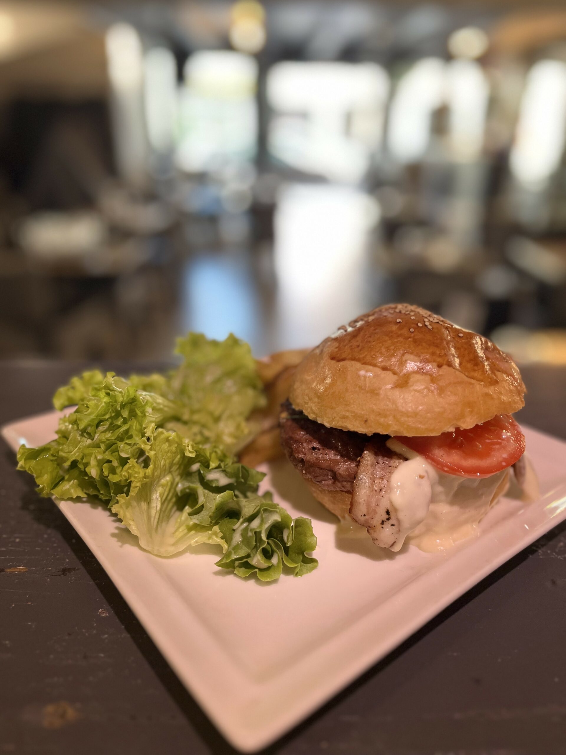 Burger maison du mercredi, restaurant Paolino Lyon