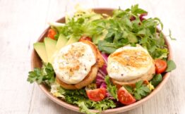 Salade de chèvre chaud aux toasts dorés